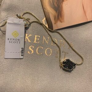 KENDRA SCOTT Theo 14K
Yellow Gold Plated Brass
Adjustable Bracelet on